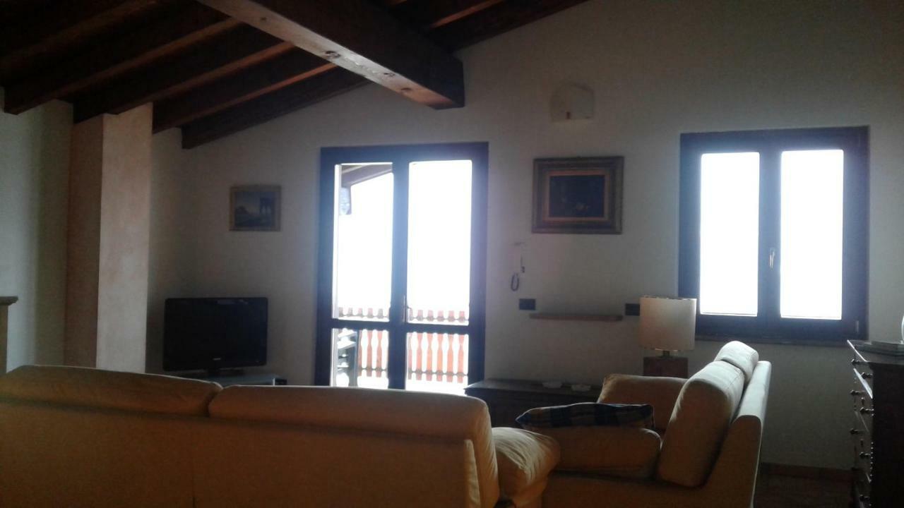 Appartamento Monteisola Mara Monte Isola Bagian luar foto